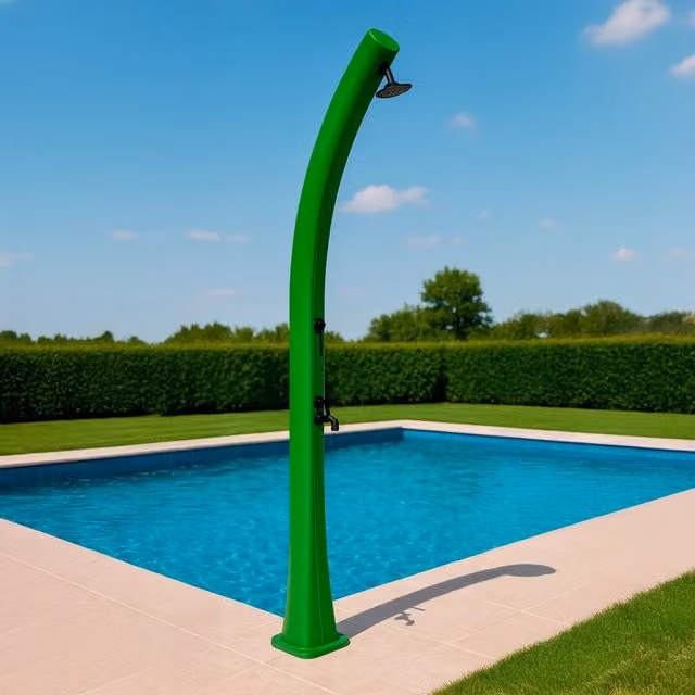 MPC Doccia Verde in Polietilene HD a Riscaldamento Solare con Serbatoio da 25 Litri e Rubinetti Neri Modello Rio Altezza 226 cm Soffione Rotondo Diametro 10 cm Ideale per Esterni