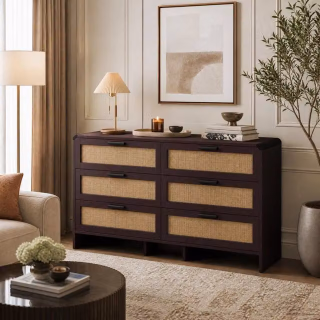Cassettiera ULEVR 130x40x74 cm con 6 cassetti in rattan, design ad angolo arrotondato, marrone rossiccio