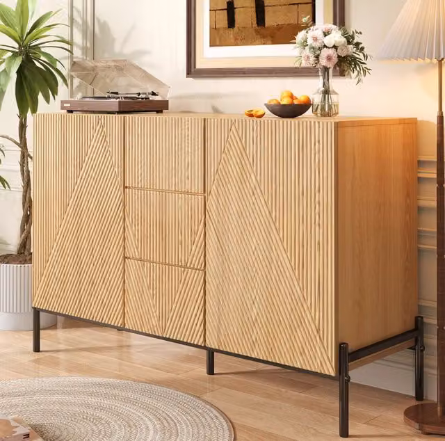 Sideboard moderno in MDF naturale con struttura geometrica, doppie porte, cassetto centrale, 115,5x40x76 cm