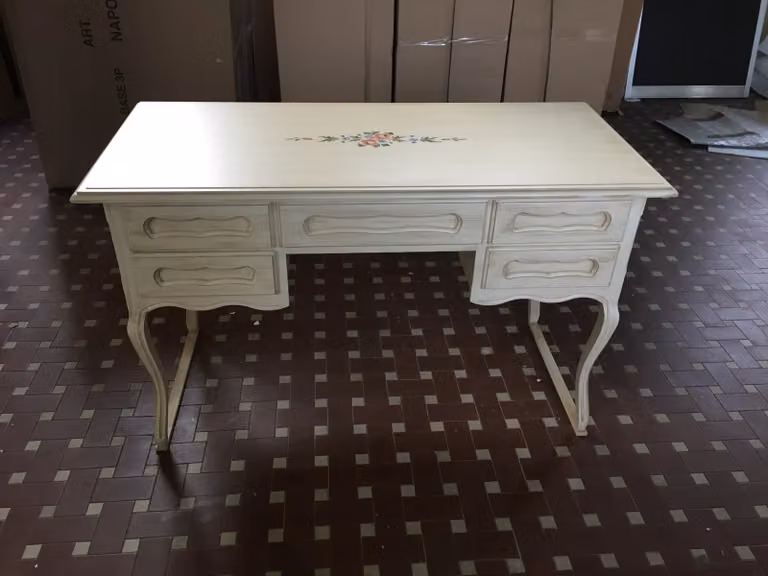 Scrivania in legno con decori floreali bianco lacca Mobili 2G L/P/H: 130 x 60 x 79 cm