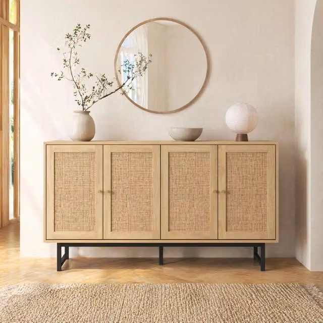 Credenza 140 x 39,5 x 80 cm effetto legno – 4 ante, ampio spazio