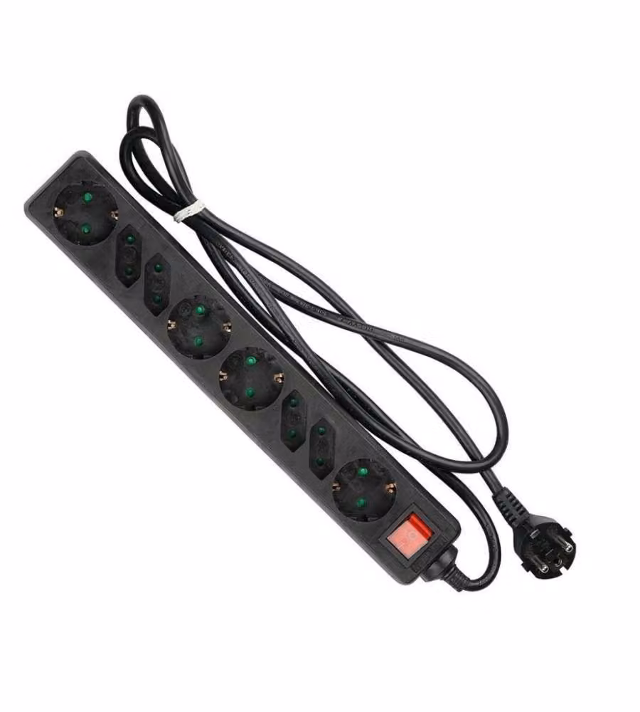 Multipresa V-TAC con Cavo 1,5 m, 8 Prese (4 10A 2P + 4 10A Schuko Inclinate) e Interruttore Luminoso, Nero