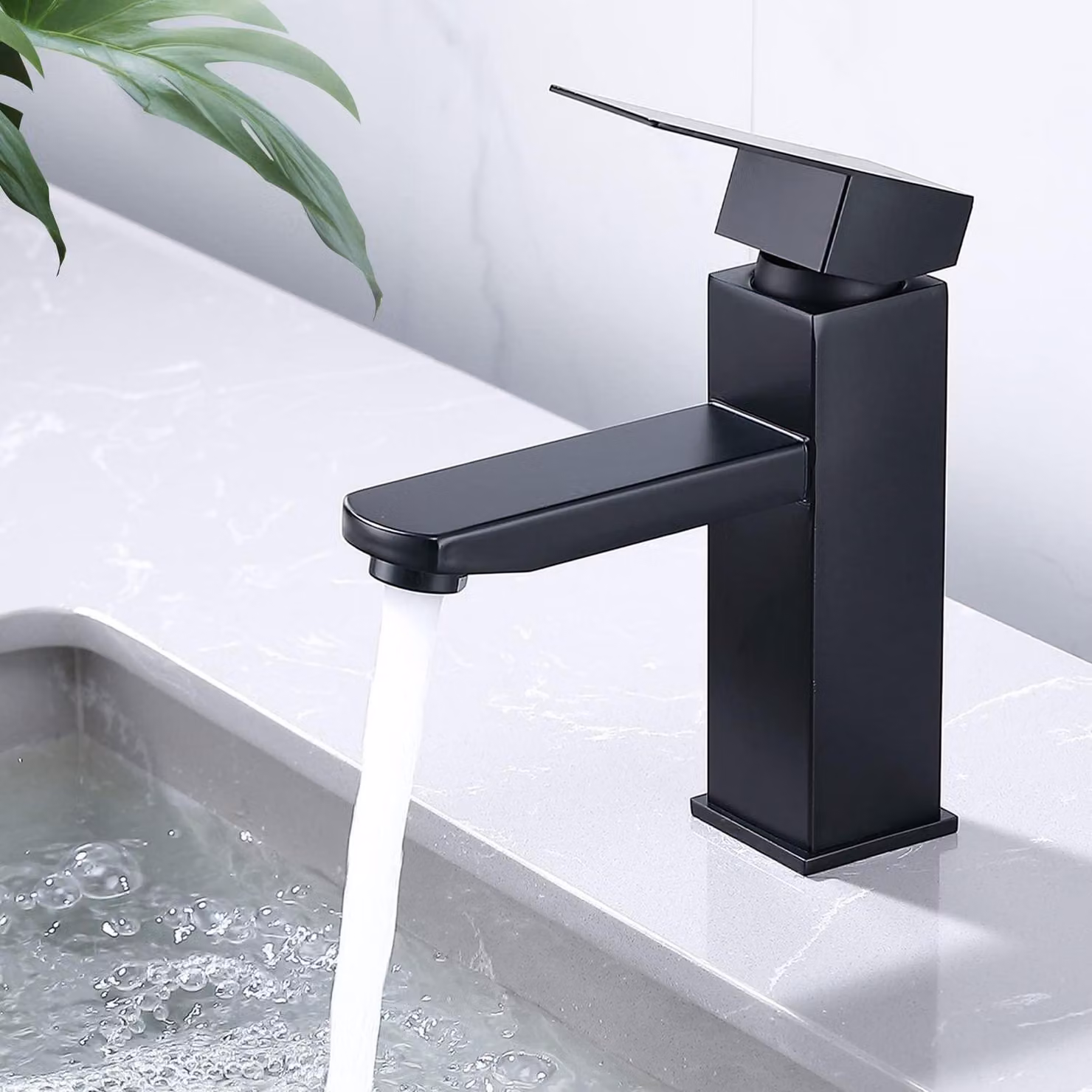 Miscelatore monocomando nero opaco in acciaio inossidabile per lavabo, con attacco da 32-38 mm