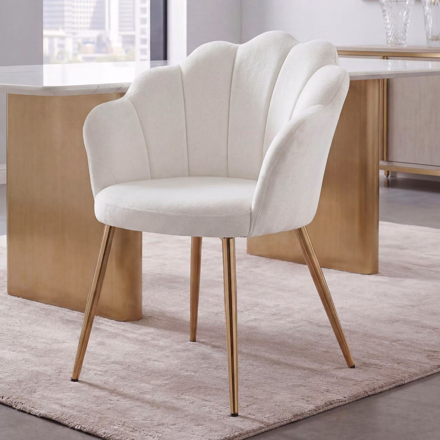 FineBuy Sedia da pranzo Tulpe in velluto bianco imbottita Sedia da cucina con gambe dorate Sedia a scocca Design scandinavo Sedia imbottita con rivestimento in tessuto