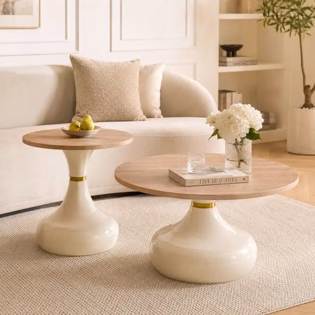 Set 2 tavolini da caffè forma bottiglia, piano legno effetto travertino, struttura metallo verniciato bianco. Non adatto per soggiorno e sala da pranzo