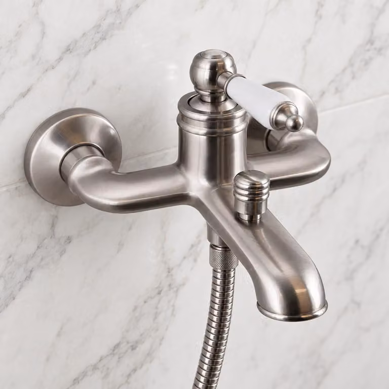 Miscelatore per vasca da bagno, stile classico, acciaio inossidabile, modello Heritage Manor NB-3001-HM, marca Aquanello