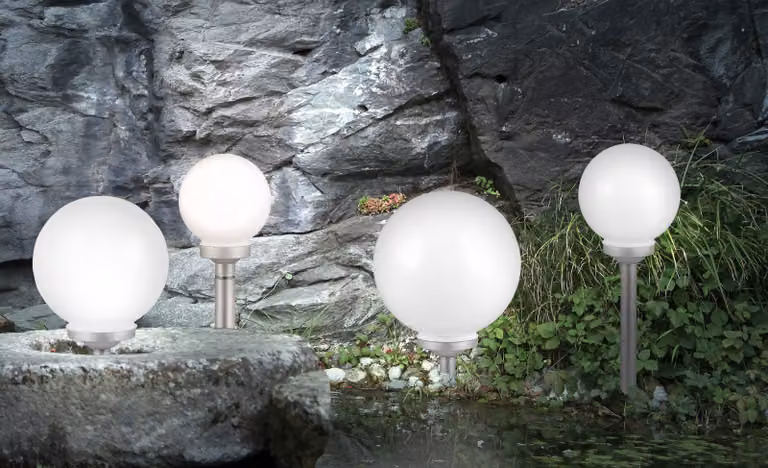 Globo luce solare in plastica argento metallizzato, 4xLED; 3377