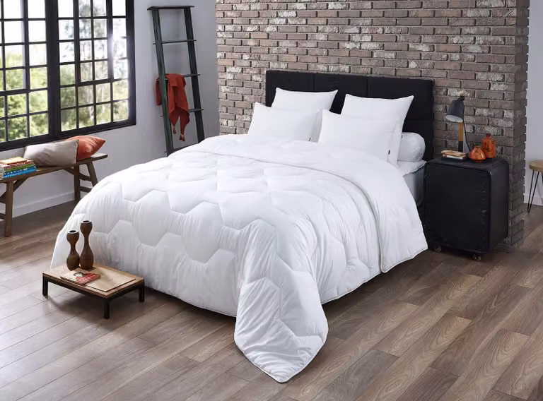 Copertura per letto, 240 x 260 cm, bianca, ipoallergenica, in cotone, per la camera da letto