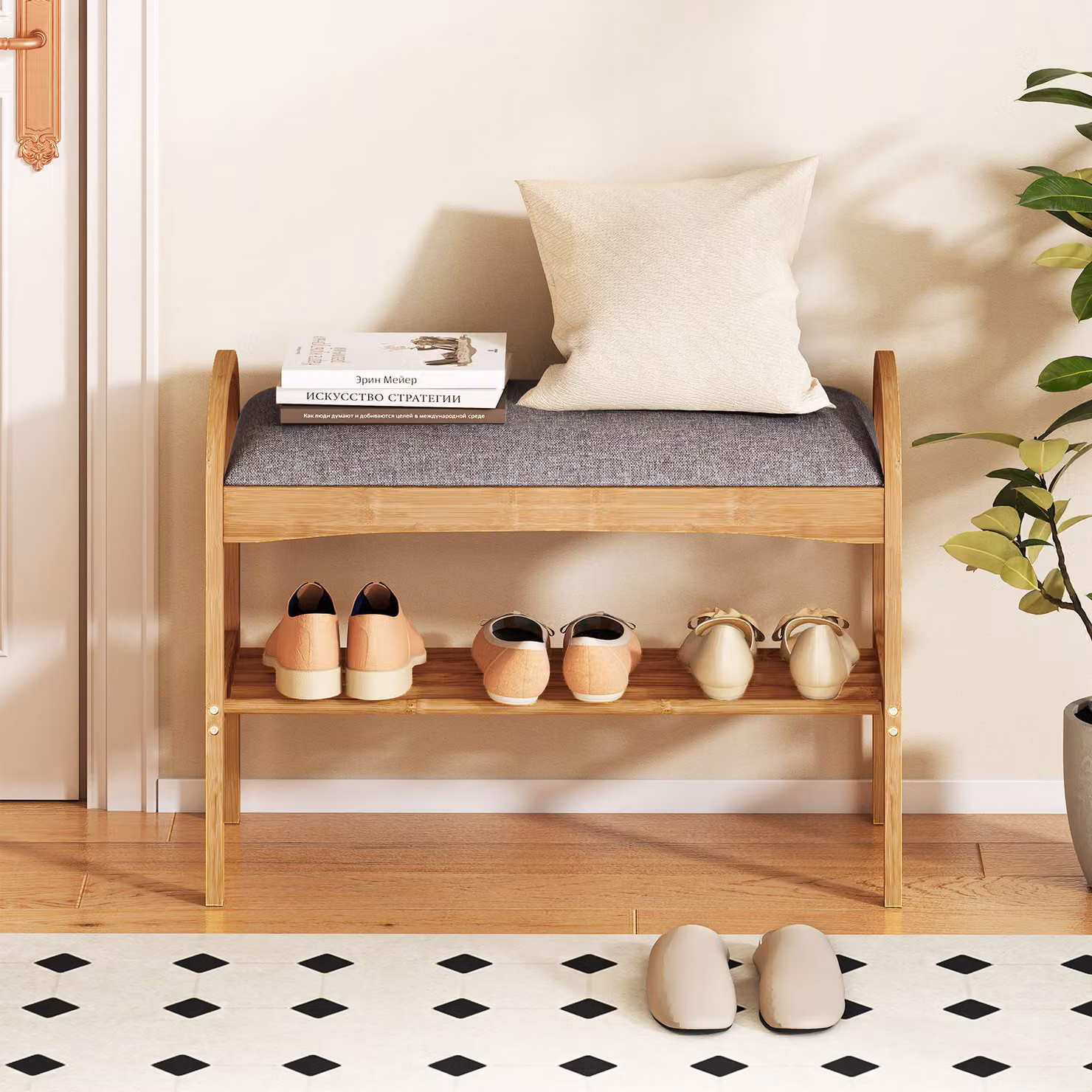 Panca porta scarpe Costway in bambù marrone con cuscino imbottito e 2 livelli, organizzatore compatto per ingresso L: 70 cm, P: 31,5 cm, H: 51 cm
