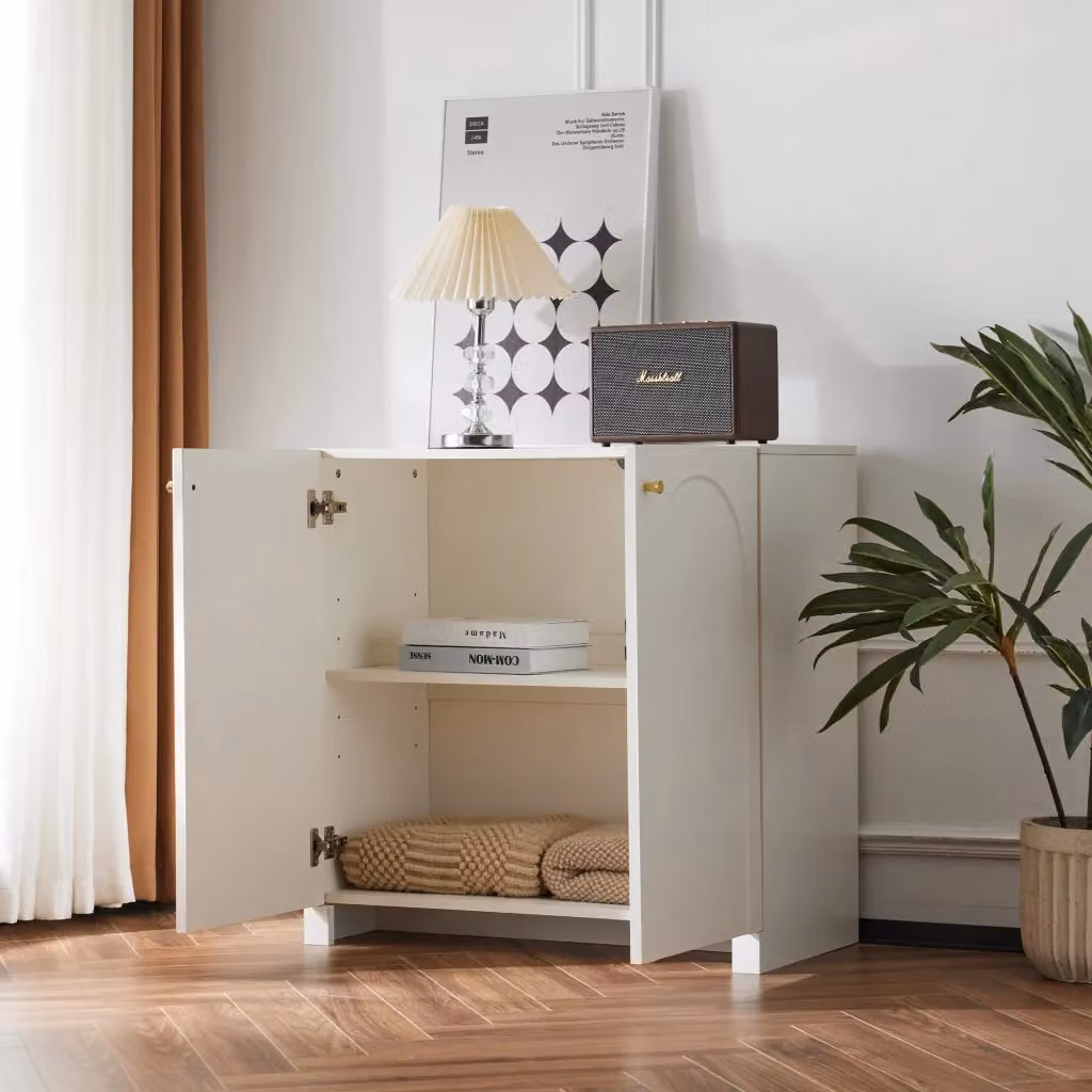 Credenza moderna REDOM in MDF bianco con dettagli dorati L: 80 cm, P: 40 cm, H: 80 cm – 2