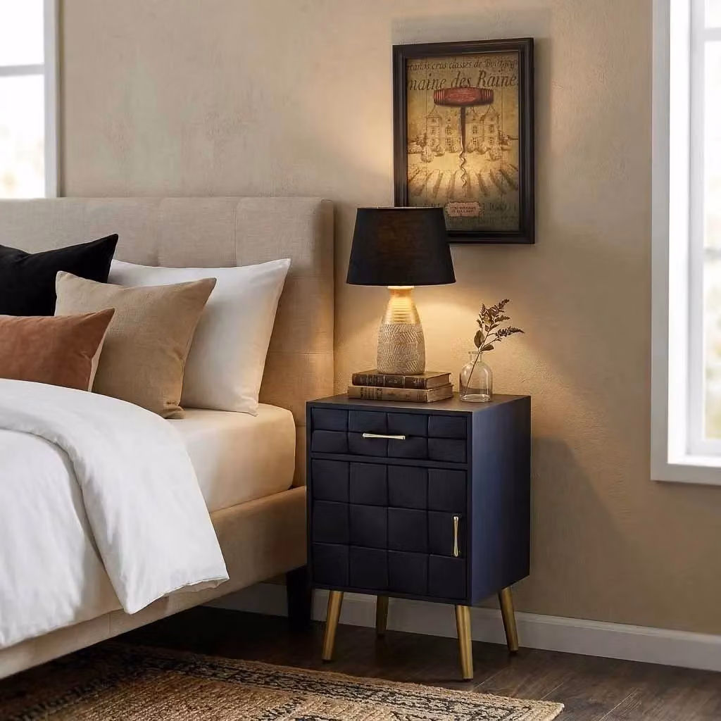 Comodino moderno Wanderlust Deco in legno nero e oro con finitura opaca L/P/H: 40 x 35 x 71 cm – 2