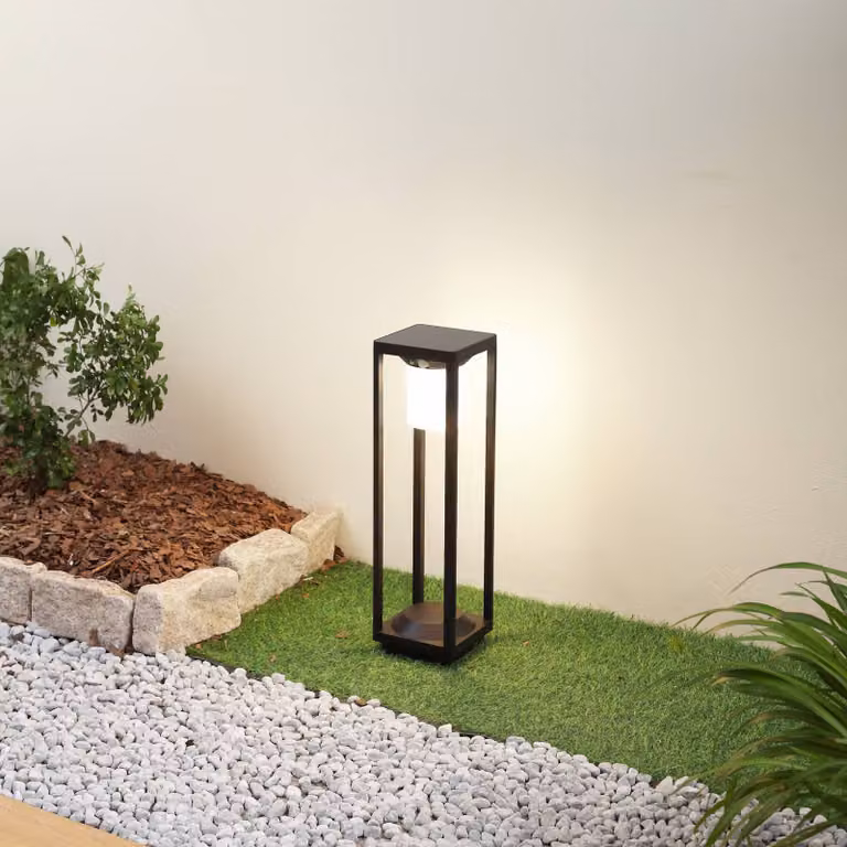 Lampada da vialetto a LED e solare Lucande Nilea, 50 cm, nera, con sensore Nilea, Nero, Alluminio, Moderno, Lampade solari