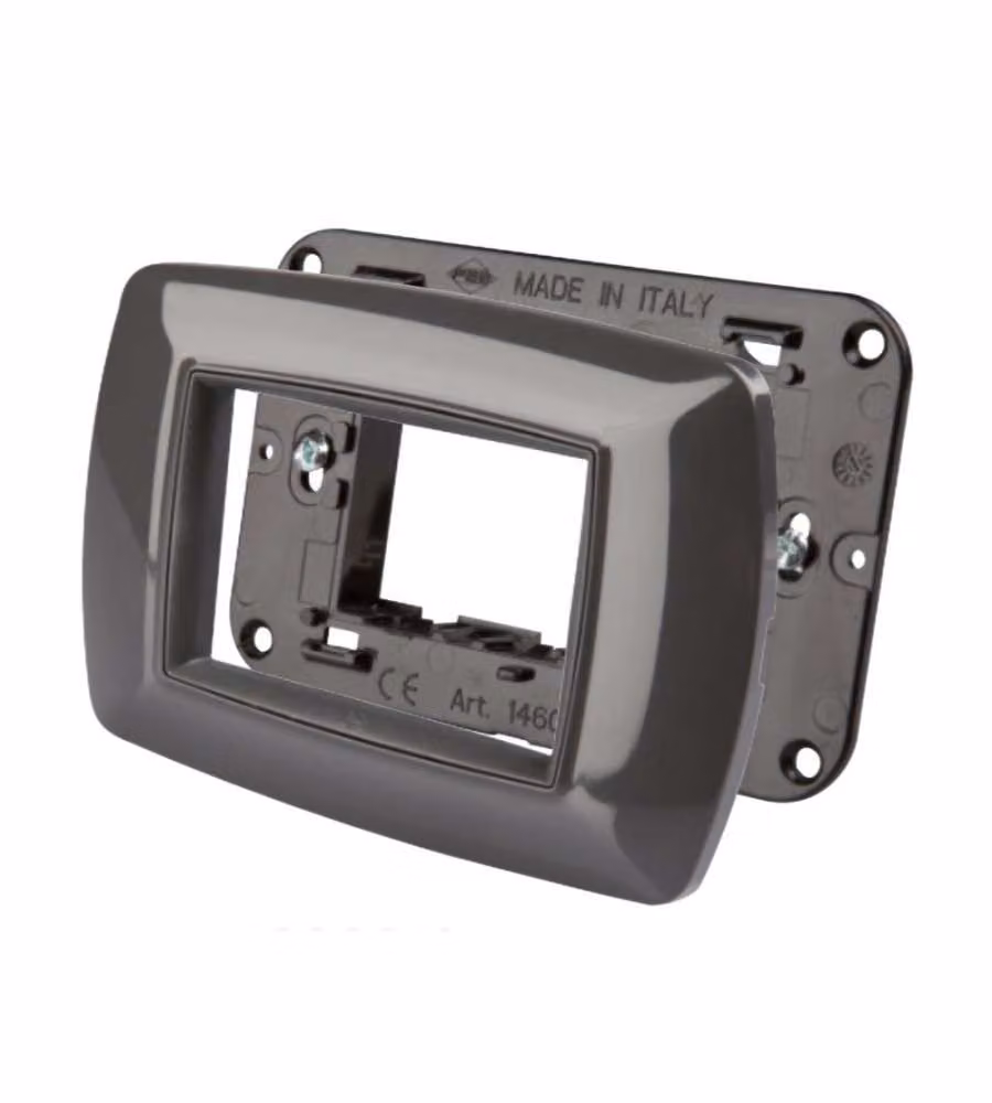 Placca 3 moduli in tecnopolimero con supporto