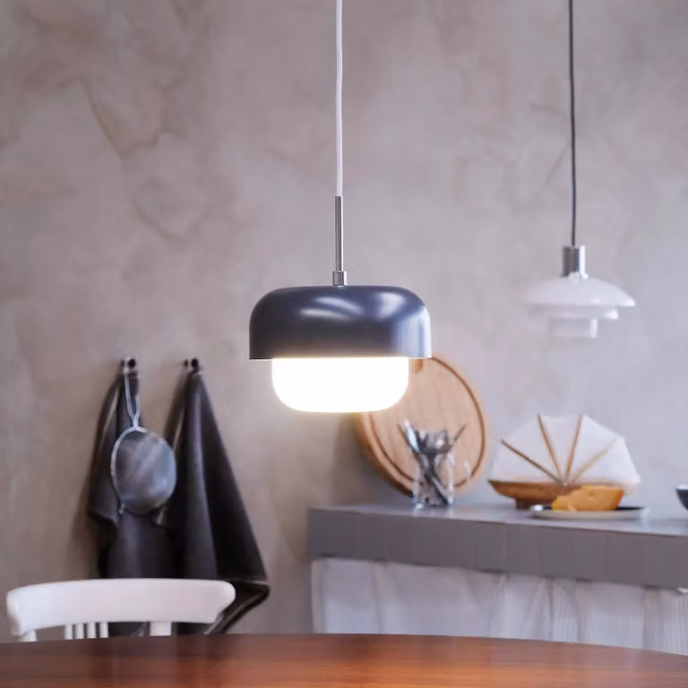 Dyberg Larsen Lampada a sospensione Haipot, dimmerabile, Alluminio / Grigio / Zincato, Soggiorno / Sala da pranzo, Metallo, Scandinavo, Lampada a sospensione