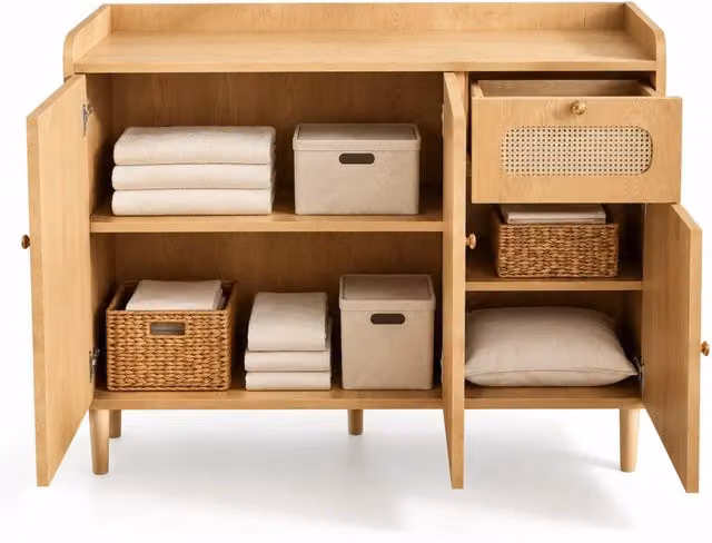 Credenza 120x40x91 cm in MDF effetto rovere con rattan; 3 ante; cassetto e ripiani regolabili
