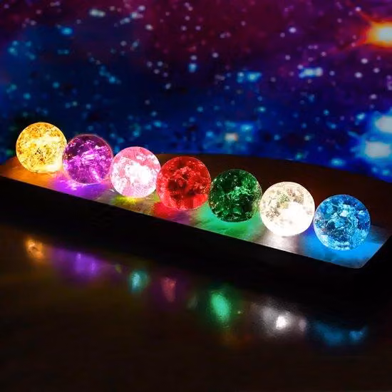 7 sfere di cristallo colorate con base in legno - Lampada a sfera di cristallo per i chakra - Lampada da notte per bambini - Aspetto in legno - Decorazione per la casa