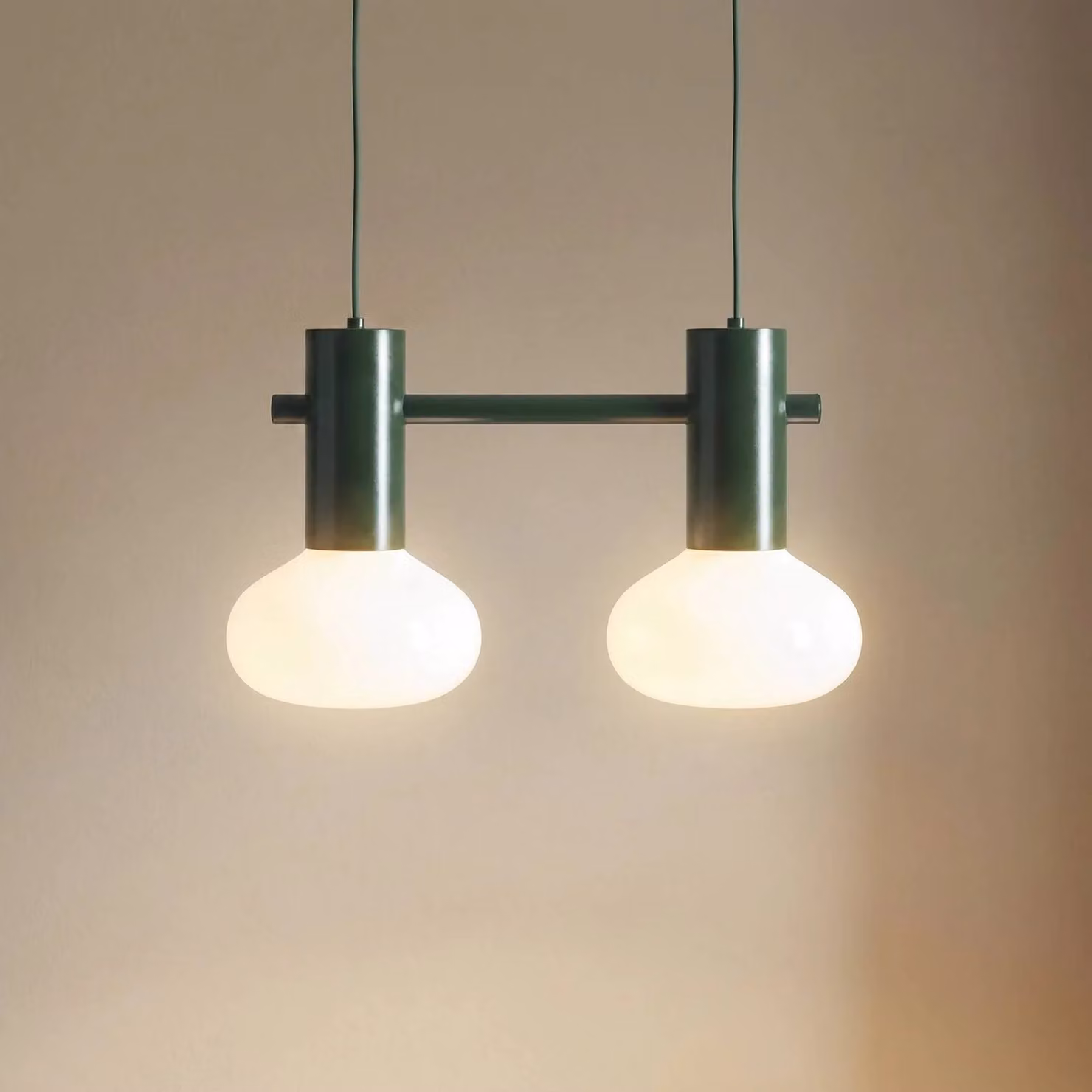 Lampada a sospensione in vetro Flo ALDEX, dimmerabile, Verde, Soggiorno / Sala da pranzo, Metallo, Design, Lampada a sospensione