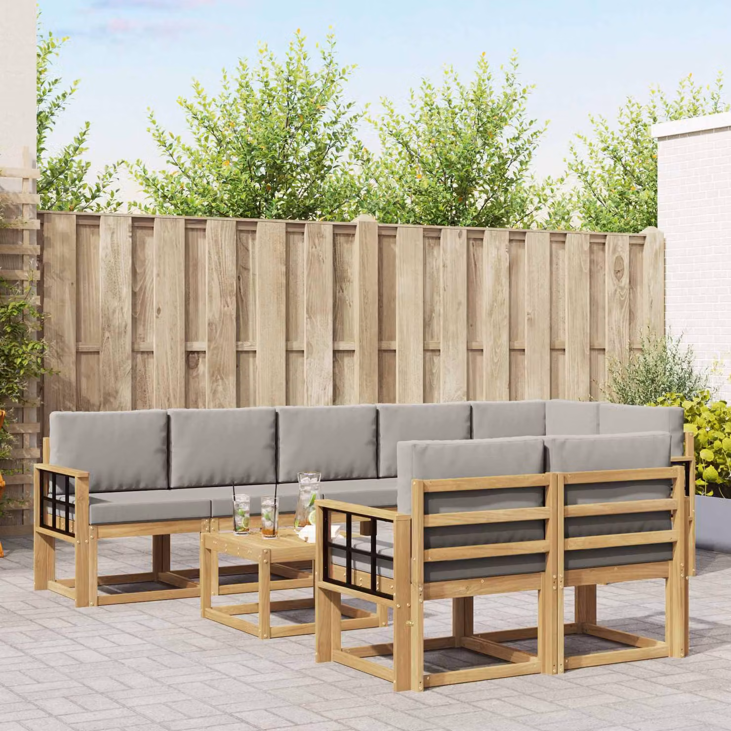 vidaXL Set di divani da esterno a L in legno di acacia con cuscini, Bianco, Grigio e Marrone
