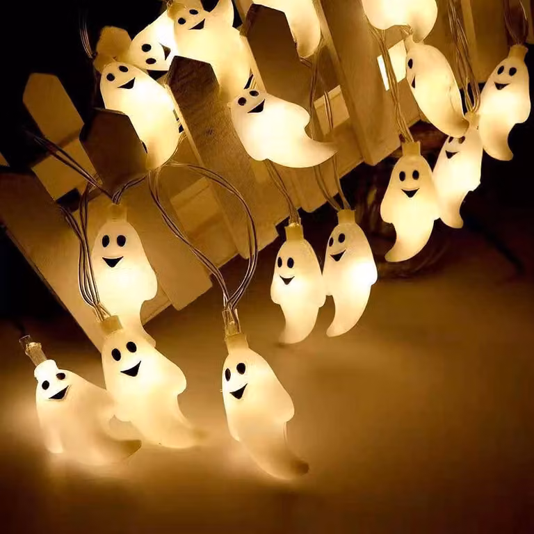 Catena luminosa a tema fantasmi, 3 metri, 20 LED, decorazione per Halloween, adatta per interni ed esterni