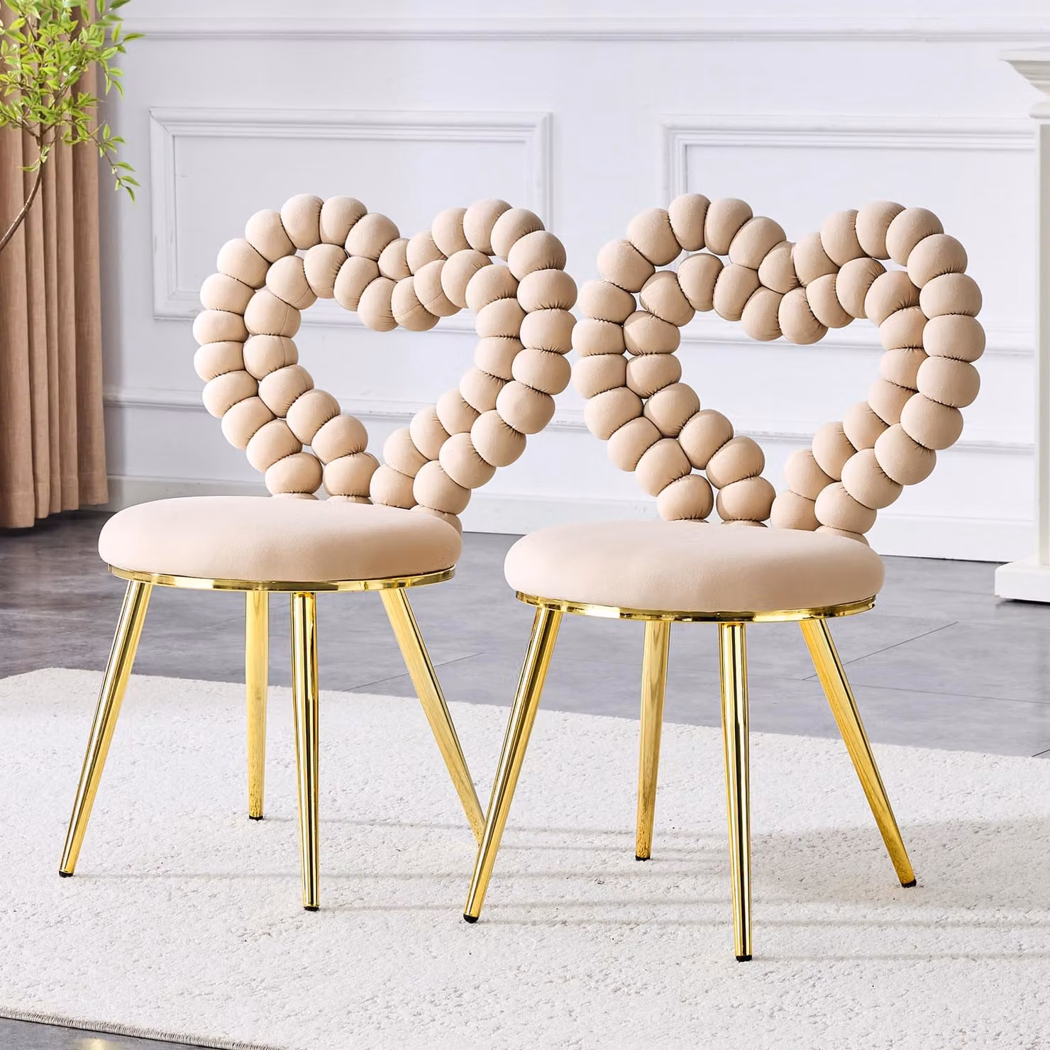 Set di 2 sedie da pranzo, in velluto, con schienale a forma di cuore e gambe in metallo (beige chiaro)
