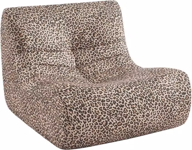 Poltrona in tessuto leopardato, leopardo