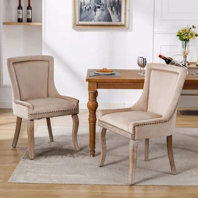 Sedia imbottita in velluto beige con struttura in legno massello; 61x91 cm; portata 150 kg