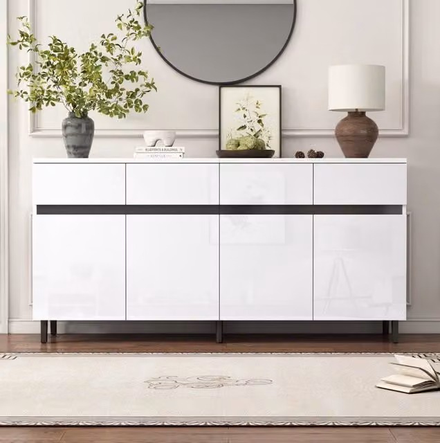 Credenza bianca con 4 cassetti; 2 ante e ripiani regolabili; frontale lucido; 160 x 40 x 68 cm