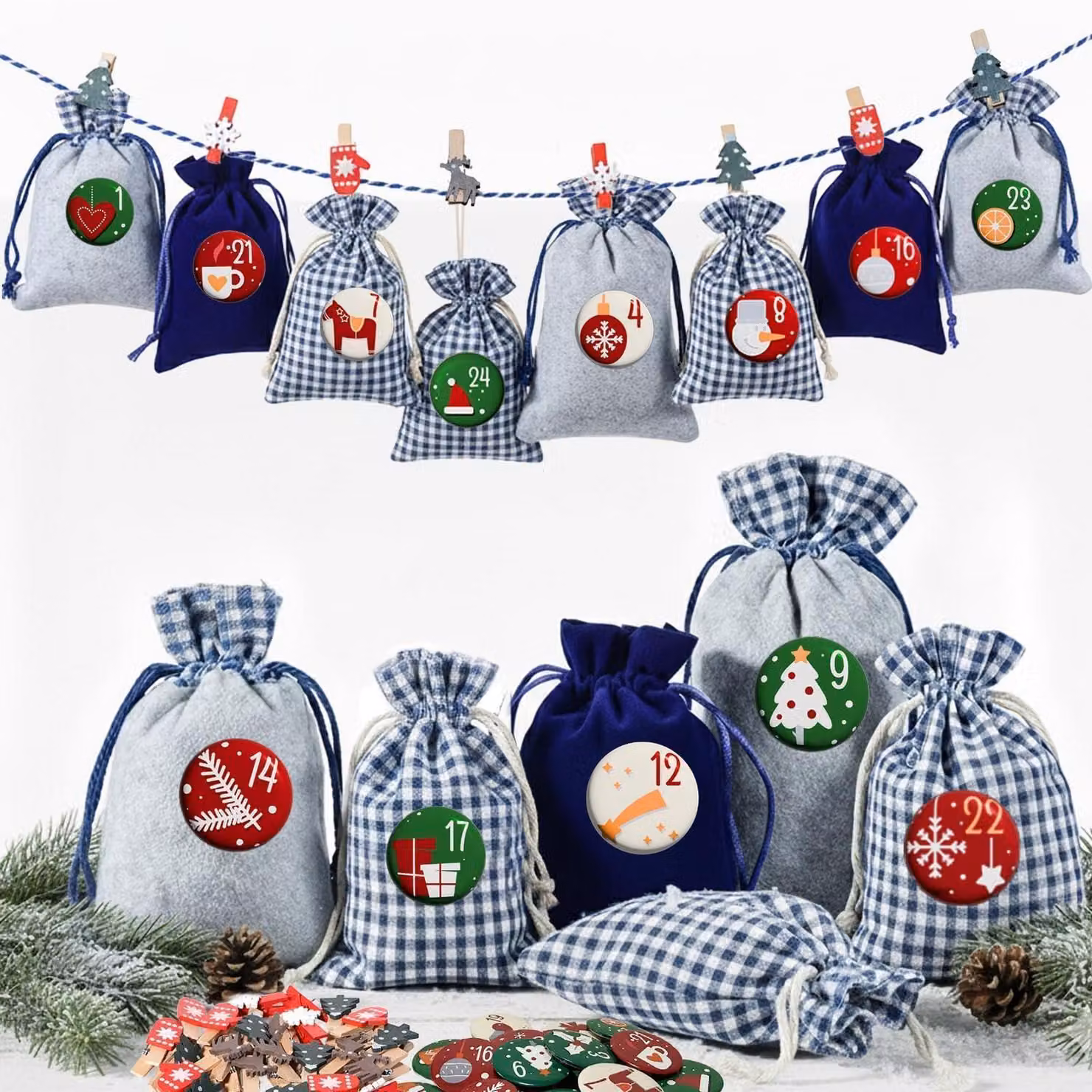 Calendario dell'Avvento XXL in tessuto, con 24 sacchetti riutilizzabili, nei colori blu e grigio, disponibile in 2 dimensioni