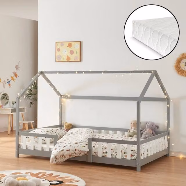 Letto per cameretta Sisimiut a forma di casetta con materasso in schiuma en.casa e neu.haus, Grigio Chiaro e Bianco, L/P: 120 x 200 cm