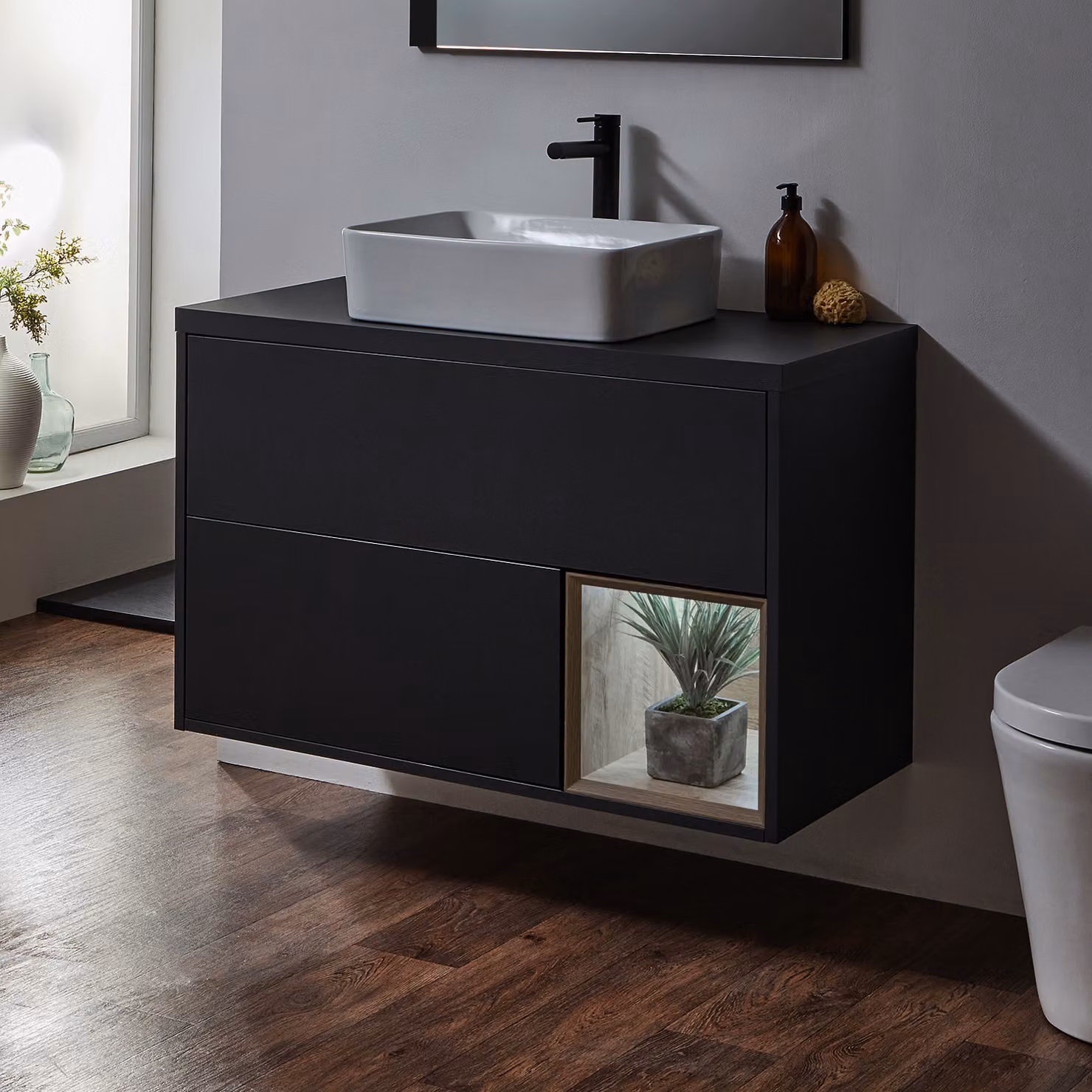 Mobile Bagno Sospeso con Ripiano Aperto da 1000mm in Rovere Scuro con Lavabo d'Appoggio Rettangolare - Hoxton