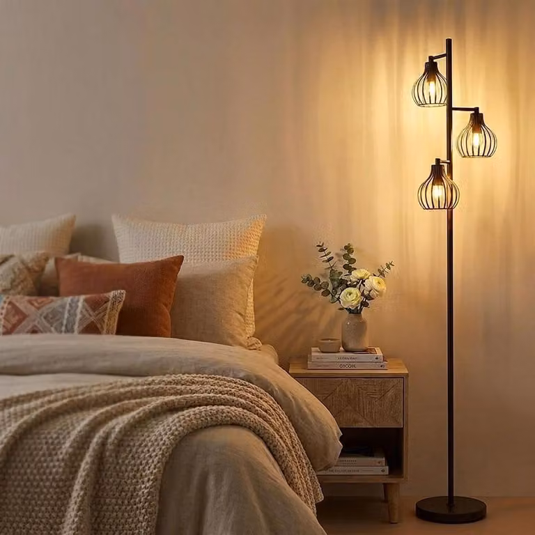 Lampada da terra LED MATEO, metallo, bronzo, con interruttore a pedale, dimmerabile, altezza 161 cm
