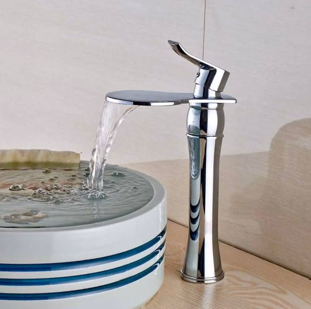 Rubinetto - Miscelatore monocomando per acqua calda e fredda