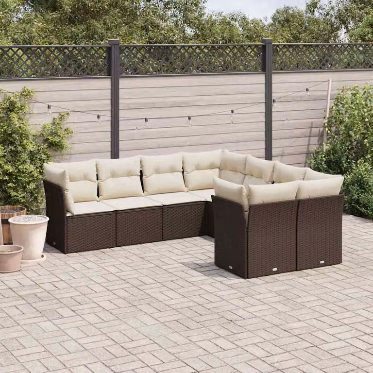 Set di divani da giardino vidaXL a forma di L composto da 8 pezzi in polyrattan marrone con cuscini bianchi imbottiti e resistenti ai raggi UV