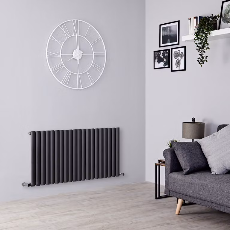 Radiatore di Design Orizzontale Antracite -  600mm x 1180mm  - Pannello Singolo  - Revive
