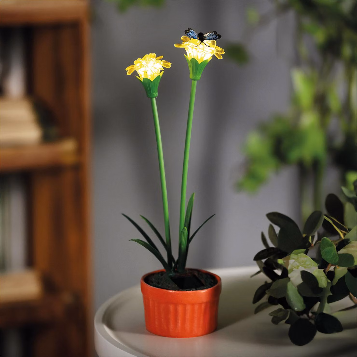 Fiore da giardino a energia solare – Giallo – 10 LED bianco caldo – 32 cm – Lampadina a energia solare – Si accende automaticamente al tramonto – Illuminazione decorativa da esterno per giardino e balcone [11735C]