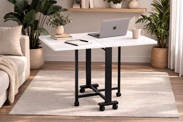 Tavolino pieghevole, design moderno, colore bianco, compatto e confortevole