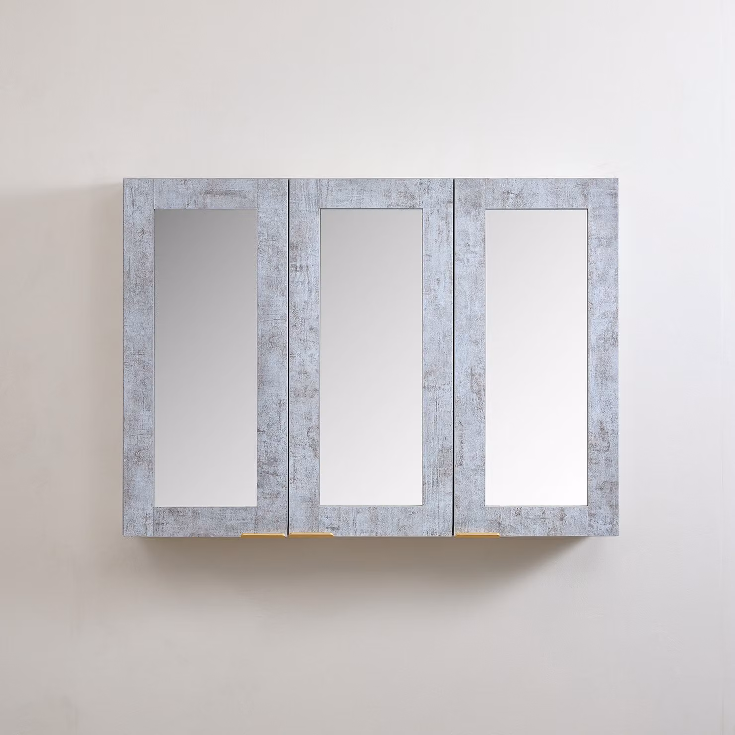 Mobiletto a Specchio da 600mm x 650mm Grigio Cemento - Completo di Maniglie con Impugnature a Dito in Oro Satinato - Cluo