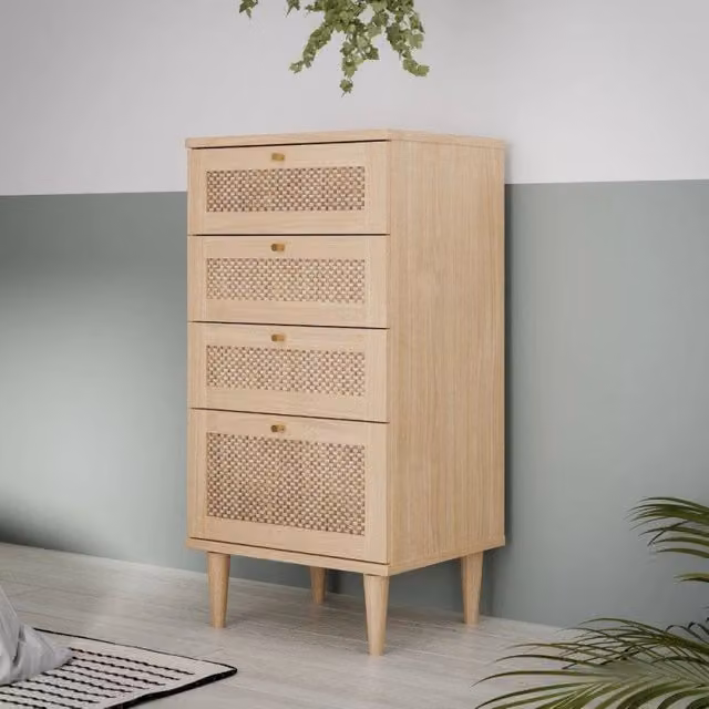Cassettiera Livia 4 cassetti con dettagli in rattan intrecciato colore rovere