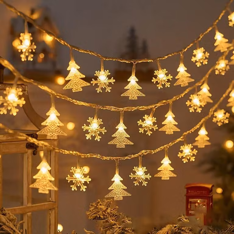 Luci decorative a forma di fiocchi di neve, con 40 LED bianco caldo, lunghezza 3 metri, alimentate a batteria