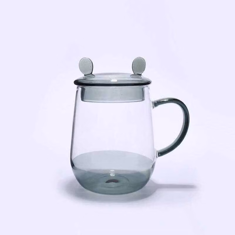 Bicchiere e coperchio in plastica trasparente, colore nero