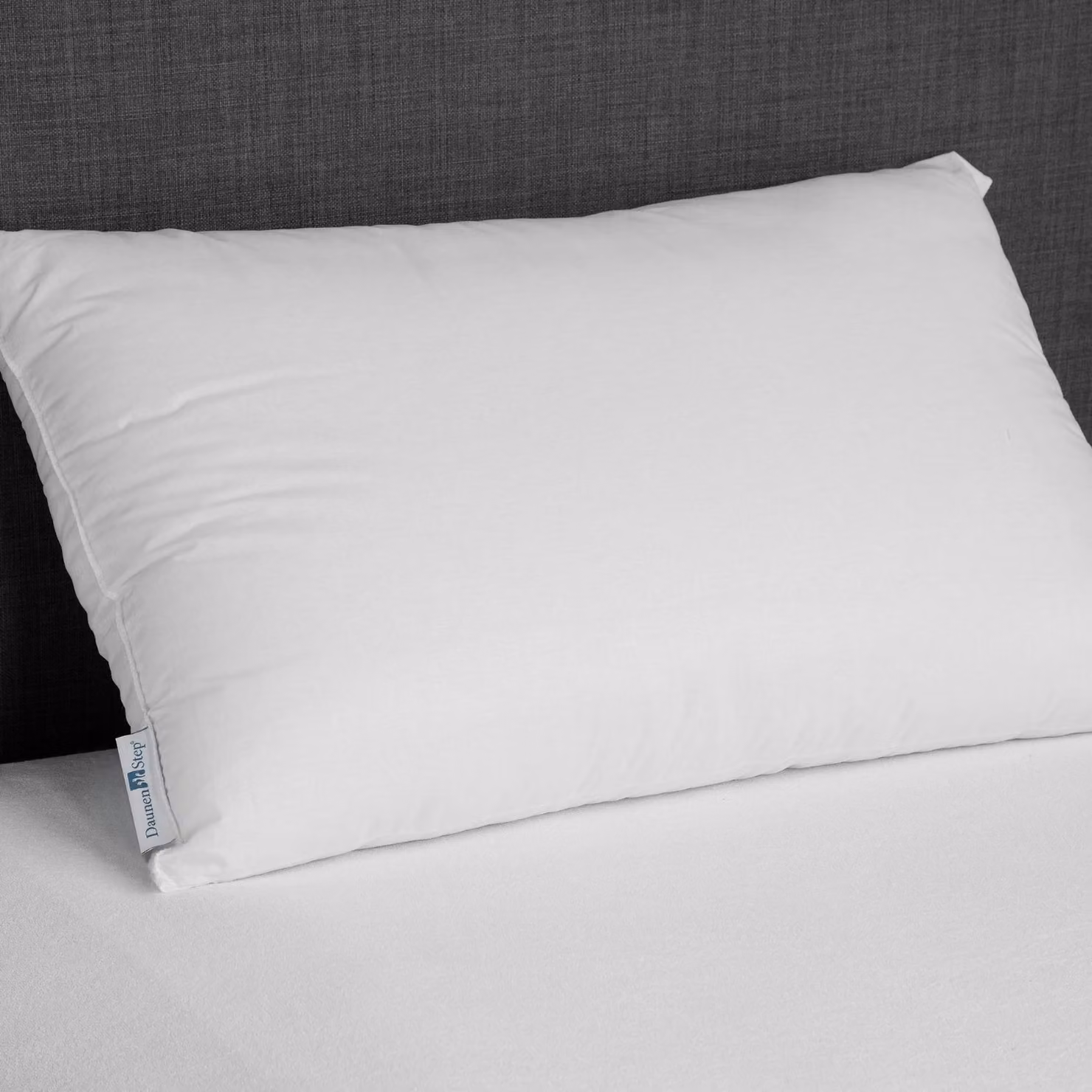 Cuscino anatomico DaunenStep Classic bianco per chi dorme di schiena o di lato L 50 cm x P 80 cm – 2