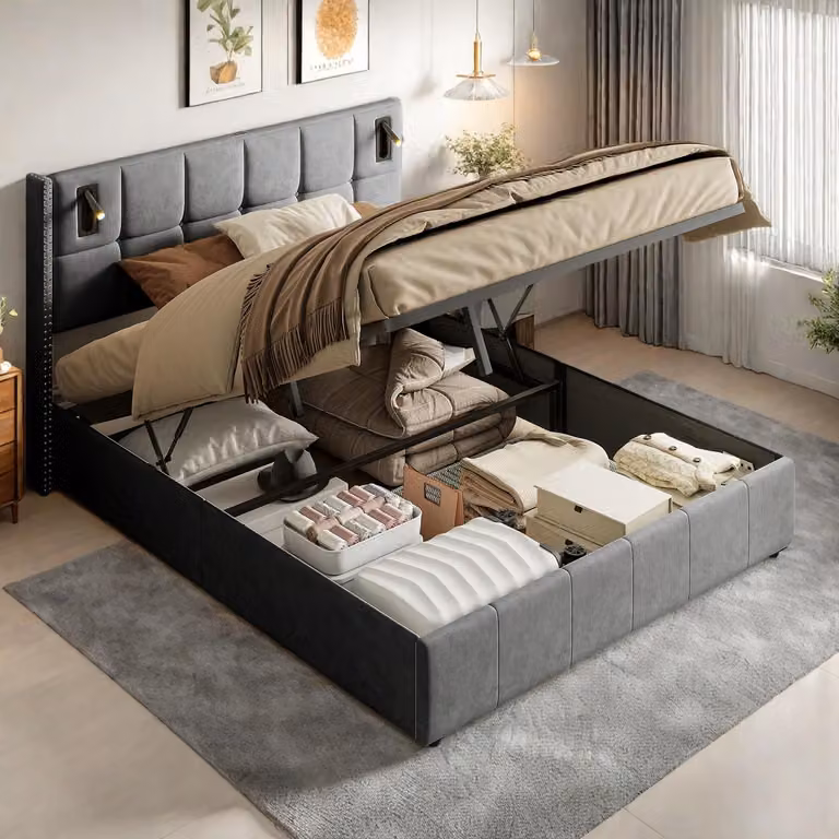 Letto matrimoniale 160x200cm in tessuto vellutato grigio con box contenitore idraulico, testiera borchiata con luci di lettura integrate