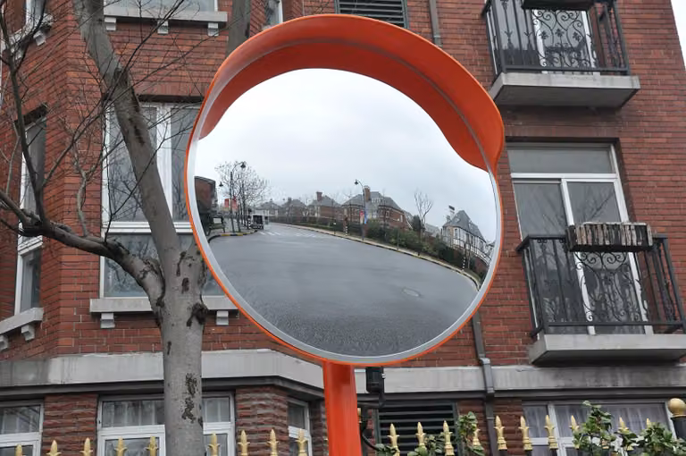 Specchio convesso da 60 cm, di colore arancione, per la sicurezza stradale e la sorveglianza