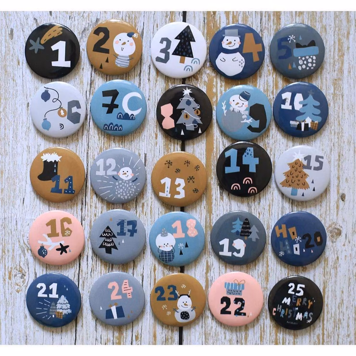 Calendario dell'Avvento con numeri, bottoni a forma di pupazzo di neve, diametro 32 mm, confezione da 25 pezzi