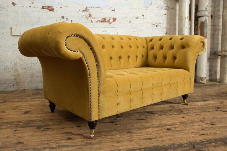 Chesterfield Sofa 2 Sitzer Polster Designer Couchen Sofas Garnitur Gelb Samt