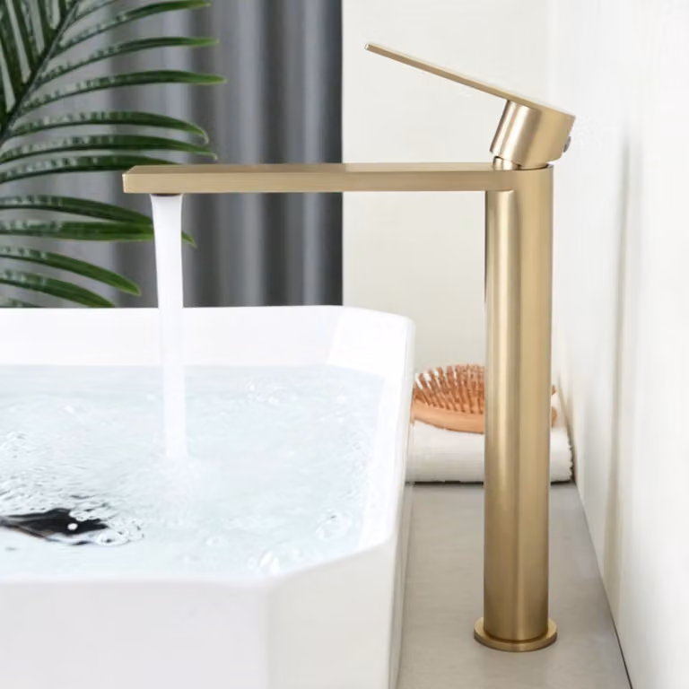 Miscelatore per lavabo, modello alto, in acciaio inossidabile, con un'unica leva, codice prodotto 10M4OK-T