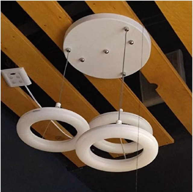Lampadario a sospensione Trade Shop con 3 anelli LED in poliuretano bianco moderno