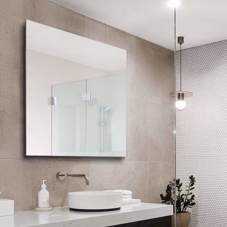 Specchio da bagno con riscaldamento a infrarossi - 300 Watt - 58,5 x 58,5 cm - Bianco - Montaggio a parete