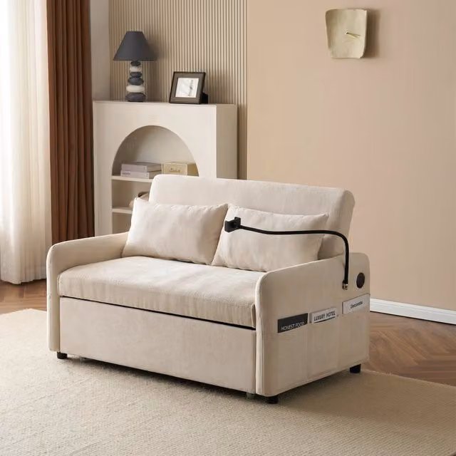 Divano letto estraibile OKWISH a 2 posti in tessuto beige con schienale regolabile, ricarica USB e cuscini inclusi