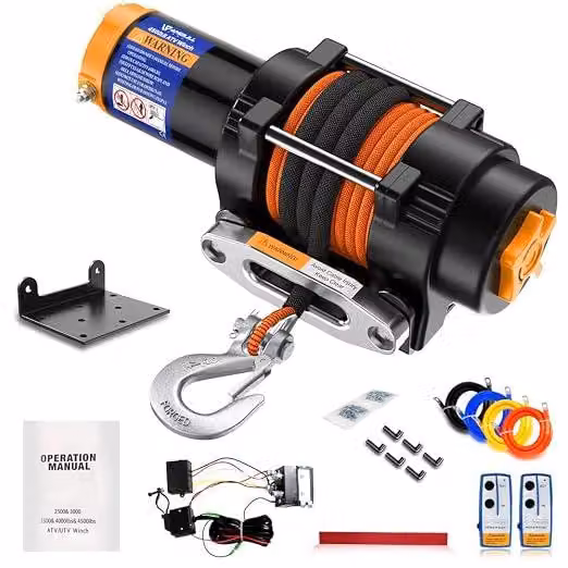 Avvolgitori elettrici da 12V, grado di protezione IP67, capacità di 4500 LBS (2045 kg), con cavo sintetico da 15 metri. Include 2 telecomandi a radiofrequenza e 1 telecomando a filo. Avvolgitori per cavi, con supporto di montaggio. Compatibili con ATV e U